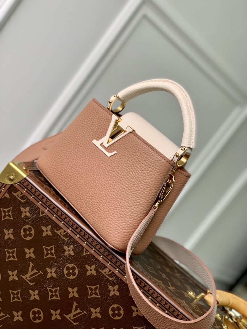 Louis Vuitton Mini Capucines Handlebag-21*14*8CM - Image 3