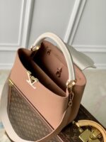 Louis Vuitton Capucines Bag-31.5*20*11CM - Image 9