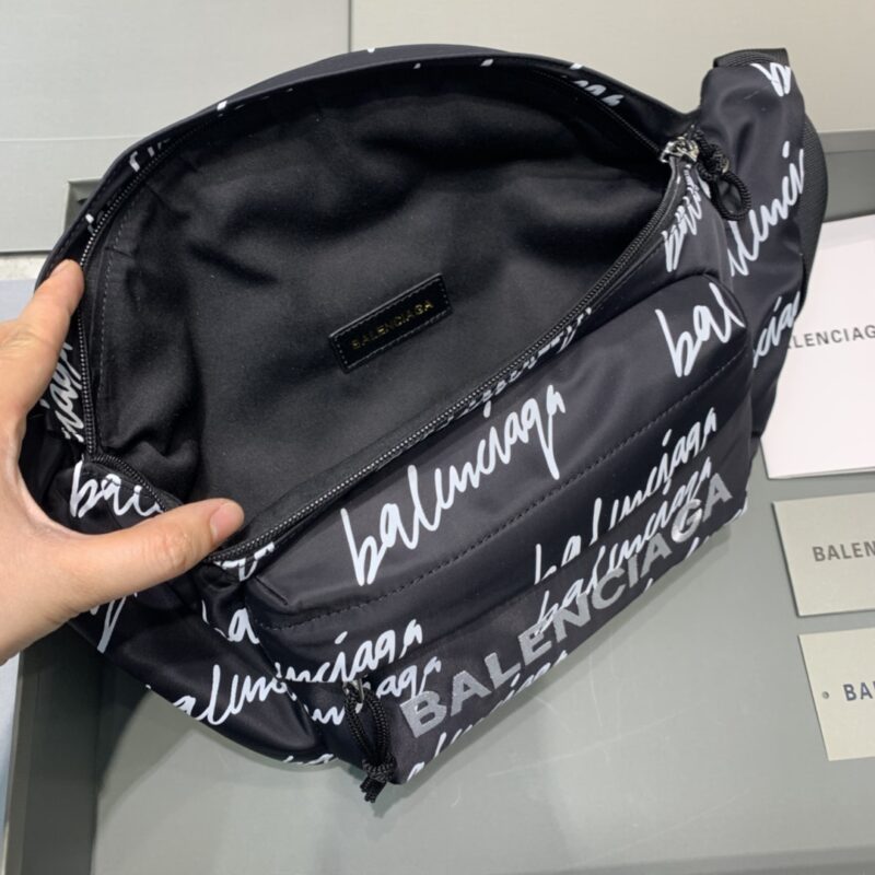 Balenciaga Wheel Logo Waist Bag-23*5*20CM - Image 5