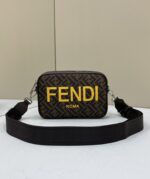 FendI Camera Bag-23.5x5x16CM - Image 3