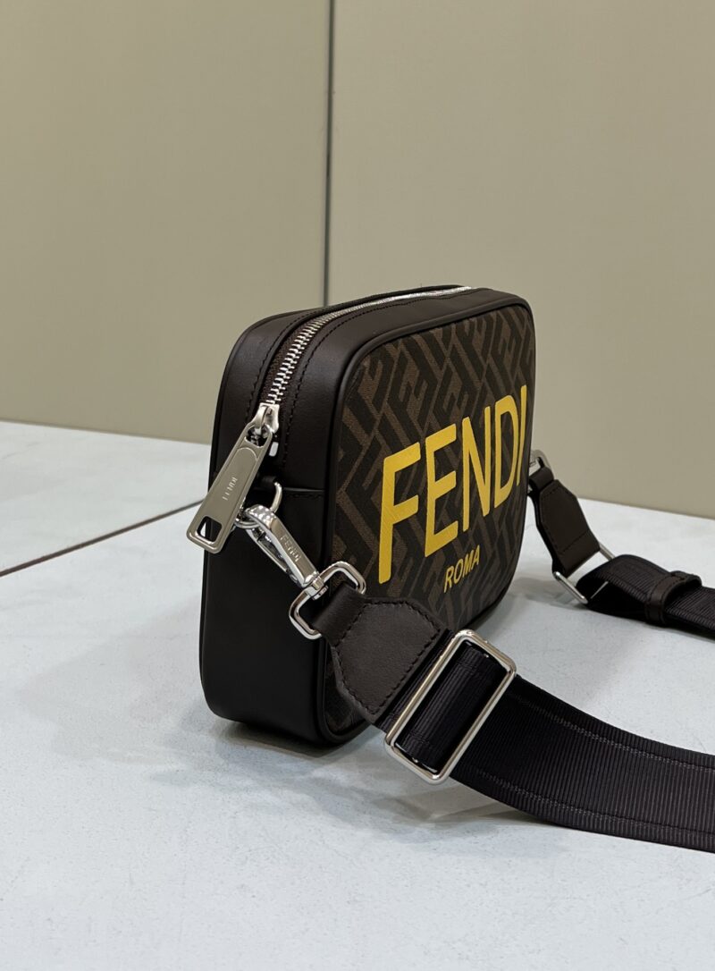 FendI Camera Bag-23.5x5x16CM - Image 2