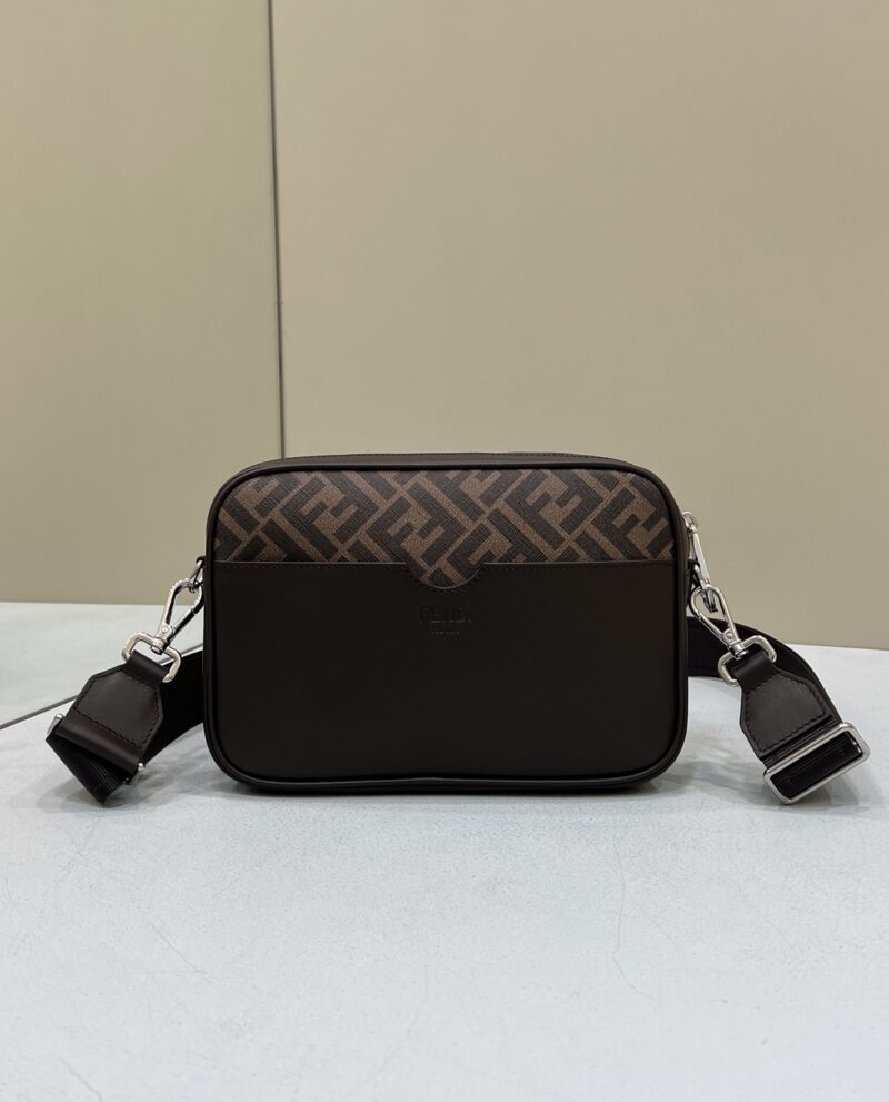 FendI Camera Bag-23.5x5x16CM - Image 4