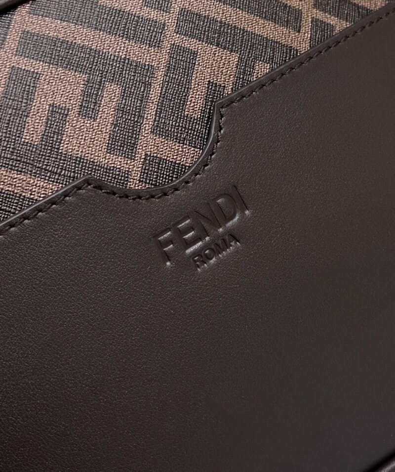 FendI Camera Bag-23.5x5x16CM - Image 7