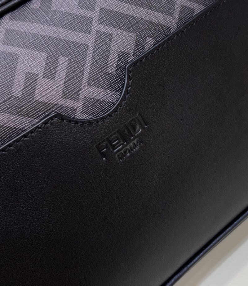 FendI Camera Bag-23.5x5x16CM - Image 7