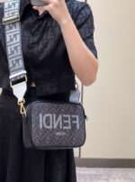 FendI Camera Bag-23.5x5x16CM - Image 14