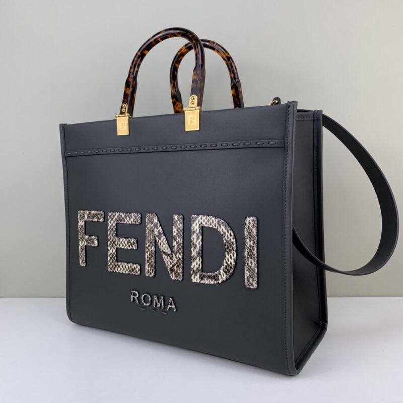 Fendi Vintage Handbags-35x17x31CM - Image 4