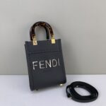 Fendi Mini Tote Bag-13*18*6.5CM - Image 3