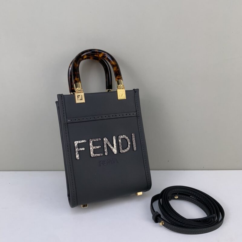 Fendi Mini Tote Bag-13*18*6.5CM - Image 3