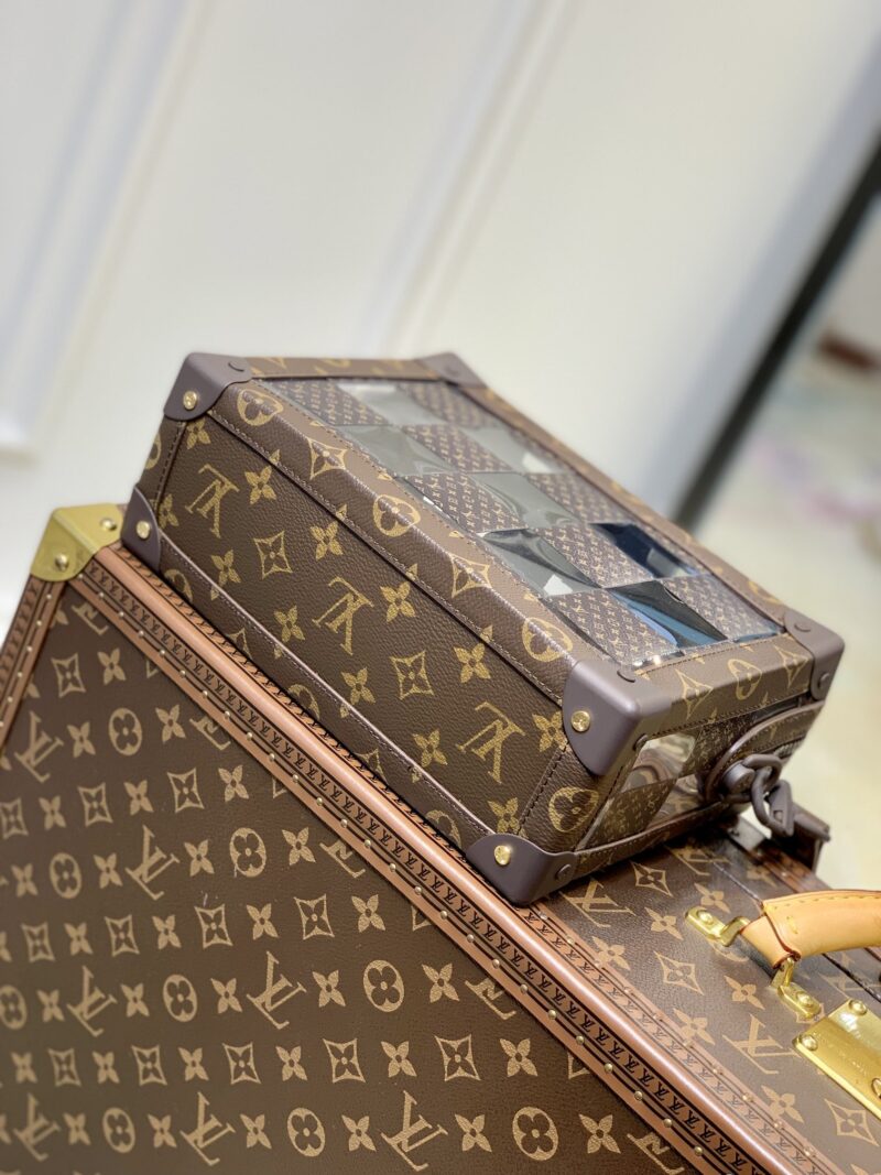 Louis Vuitton Soft Trunk-M20233-25x17x9.5M - Image 5