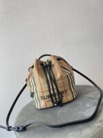 Burberry Bucket-18X19.5CM