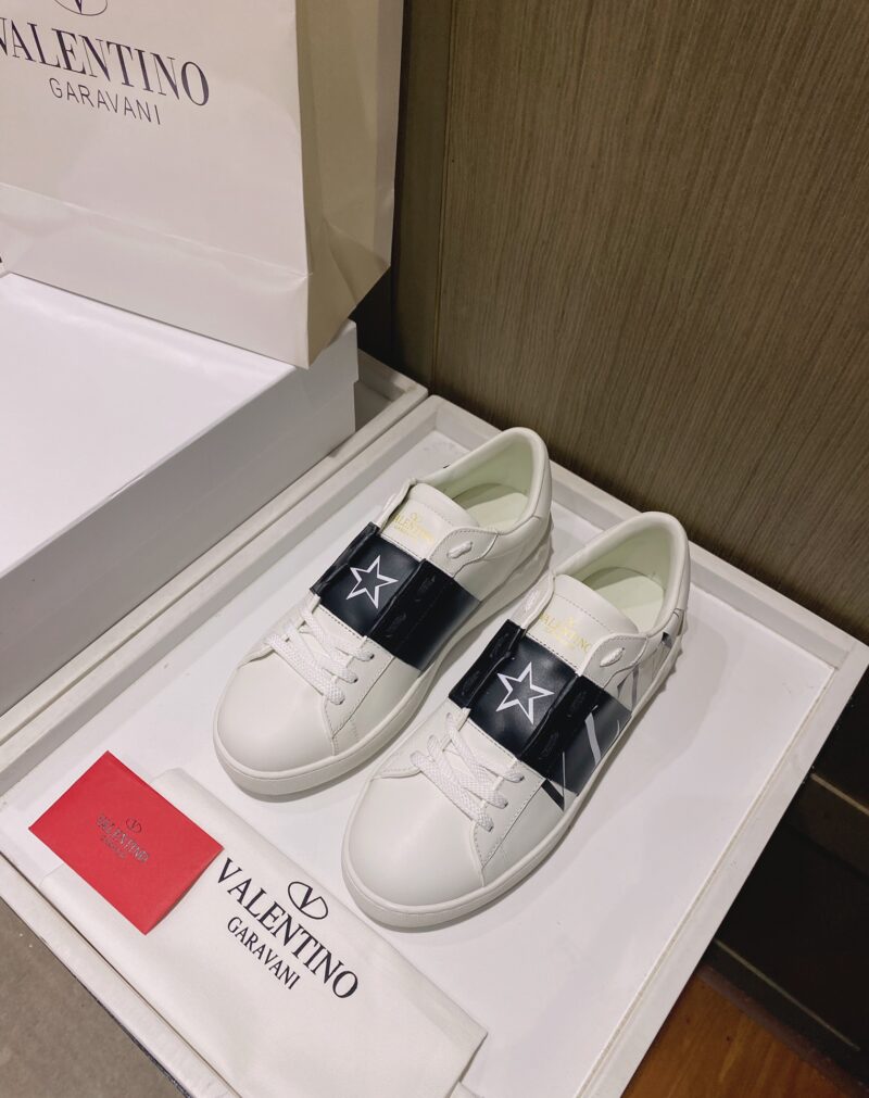 Valentino Garavani Sneakers - Image 3