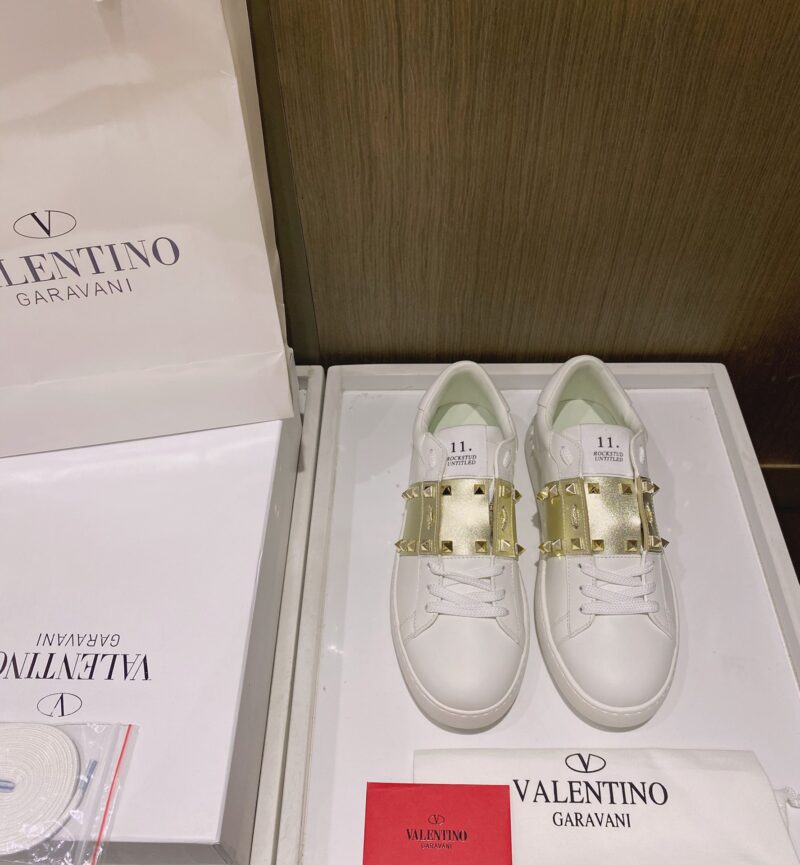 Valentino Garavani Sneakers - Image 4