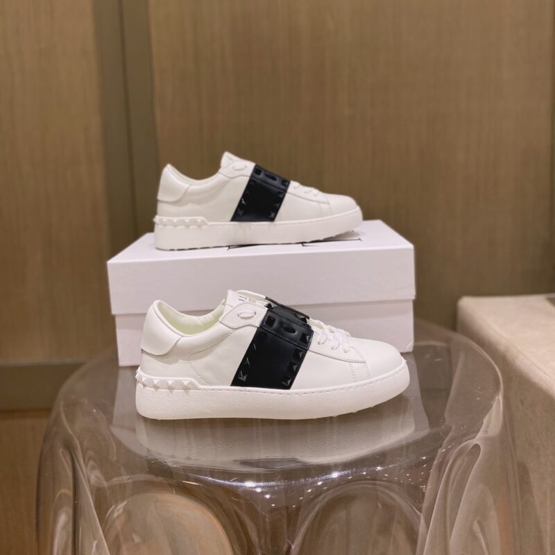 Valentino Garavani Sneakers - Image 4
