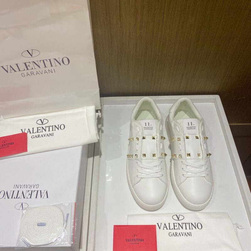 Valentino Garavani Sneakers - Image 3