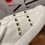 Valentino Garavani Sneakers - Image 9