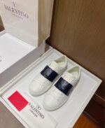 Valentino Garavani Sneakers - Image 4