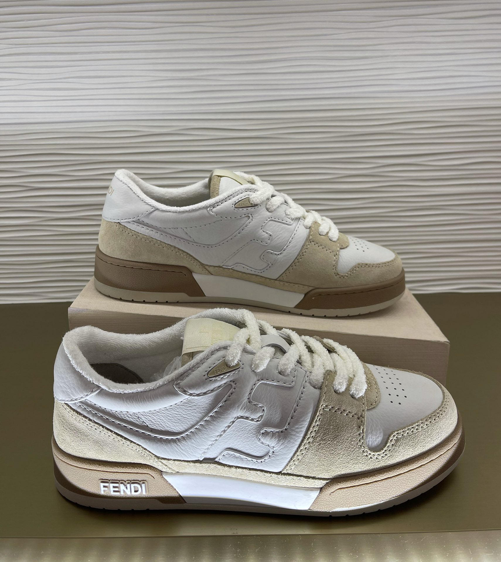 wsxc1667596983872_6.jpg FENDI Sneakers - Image 1