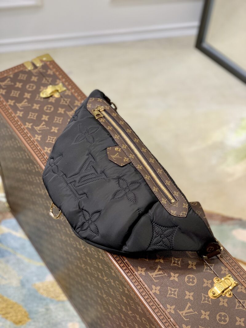 Louis Vuitton Pillow Maxi Bum Bag-44 x 24 x 7CM - Image 2