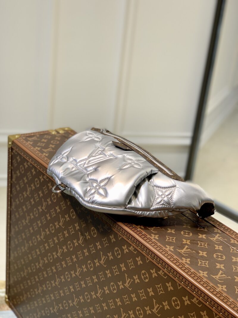 Louis Vuitton Pillow Maxi Bum Bag-44 x 24 x 7CM - Image 2