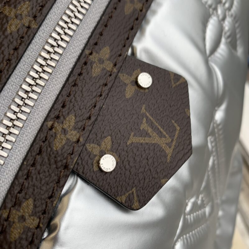 Louis Vuitton Pillow Maxi Bum Bag-44 x 24 x 7CM - Image 4