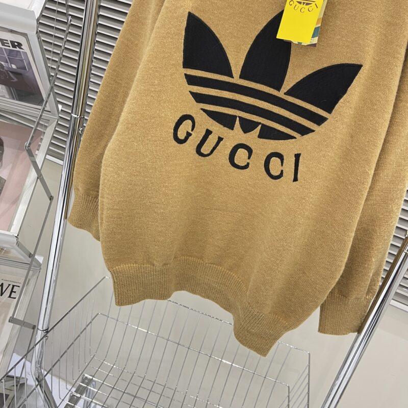 Gucci X Adidas Sweat - Image 2
