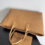Bottega Veneta Large Tote Bag-51*18*28CM - Image 6