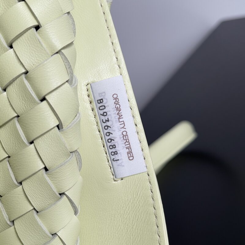 Bottega Veneta Large Tote Bag-51*18*28CM - Image 9