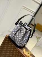 Louis Vuitton Petit Noé -25*28.5*20CM