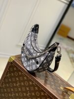 Louis Vuitton Loop Handbags-M40511-23*13*6CM - Image 2
