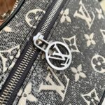 Louis Vuitton Loop Handbags-M40511-23*13*6CM - Image 6