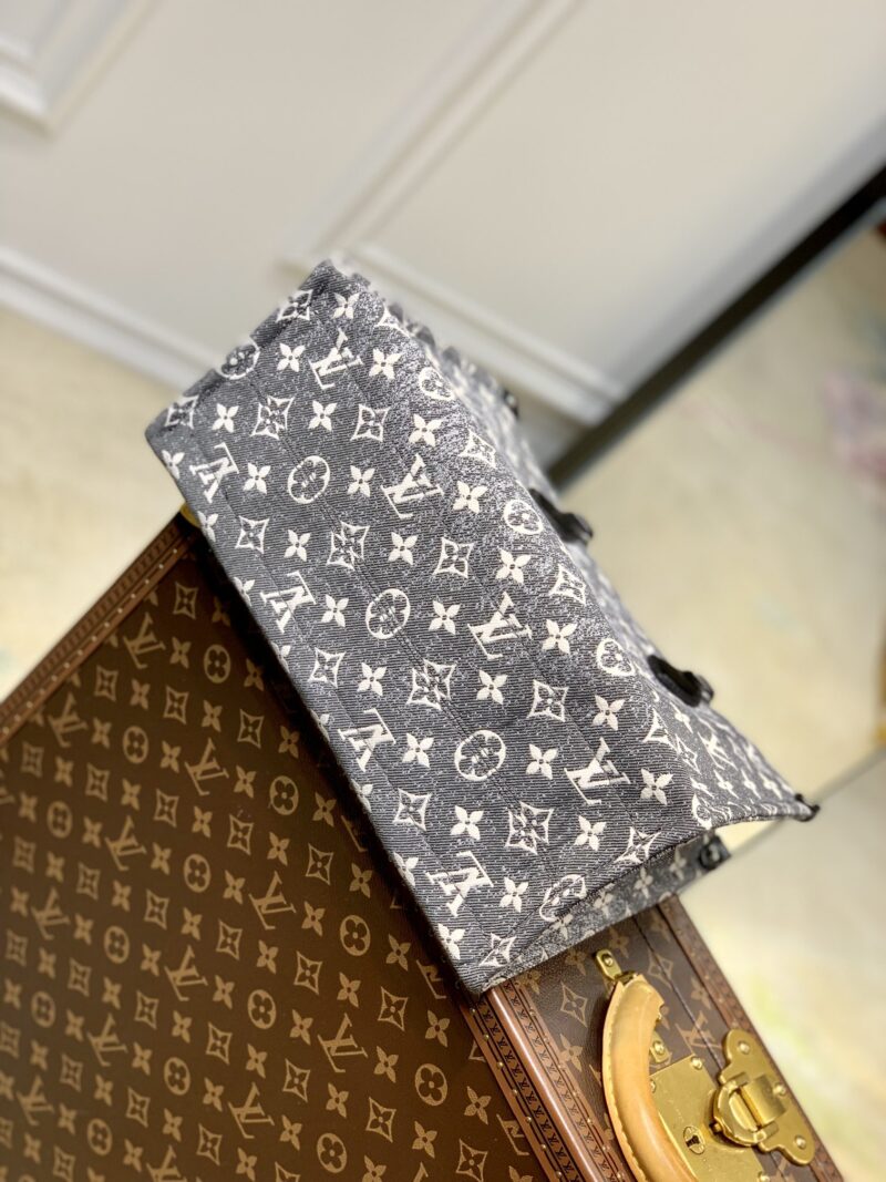 Louis Vuitton Onthego Handbag-35*27*14CM - Image 4