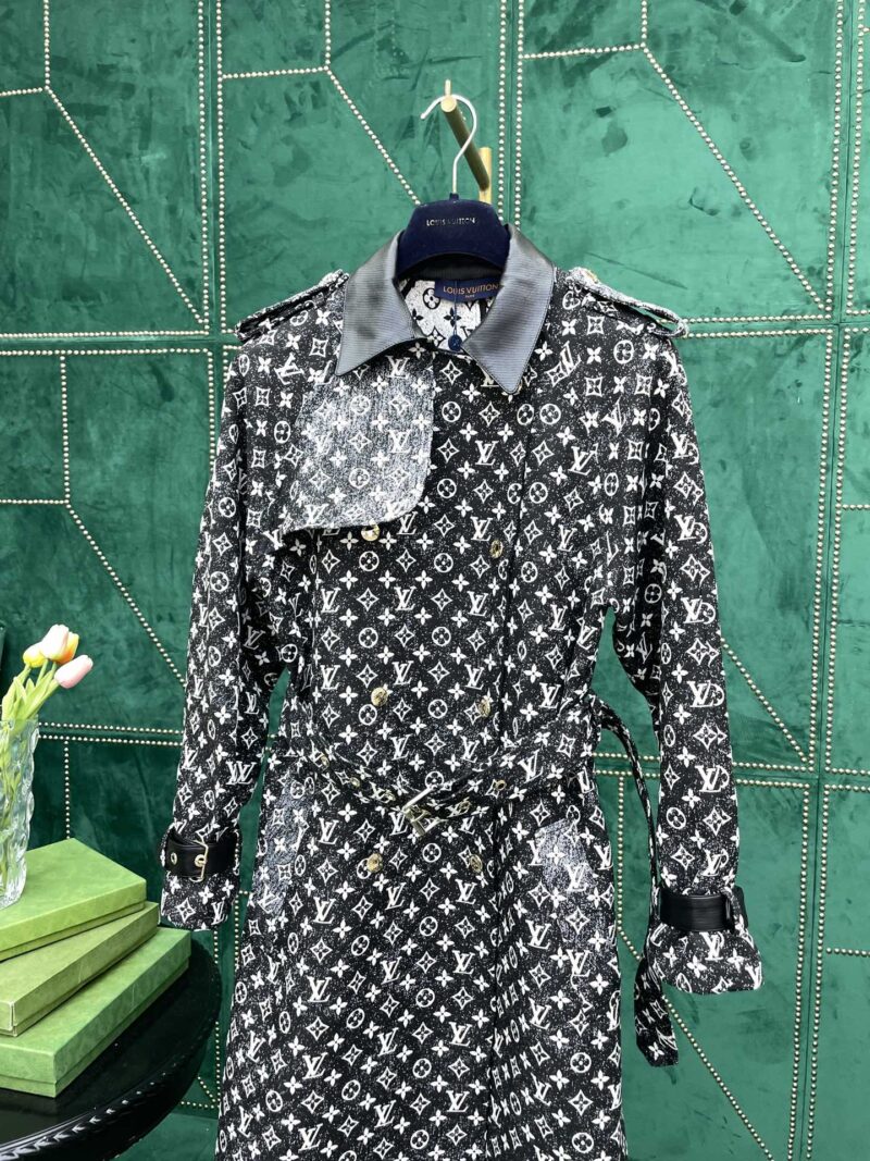 Louis Vuitton Windbreaker - Image 5