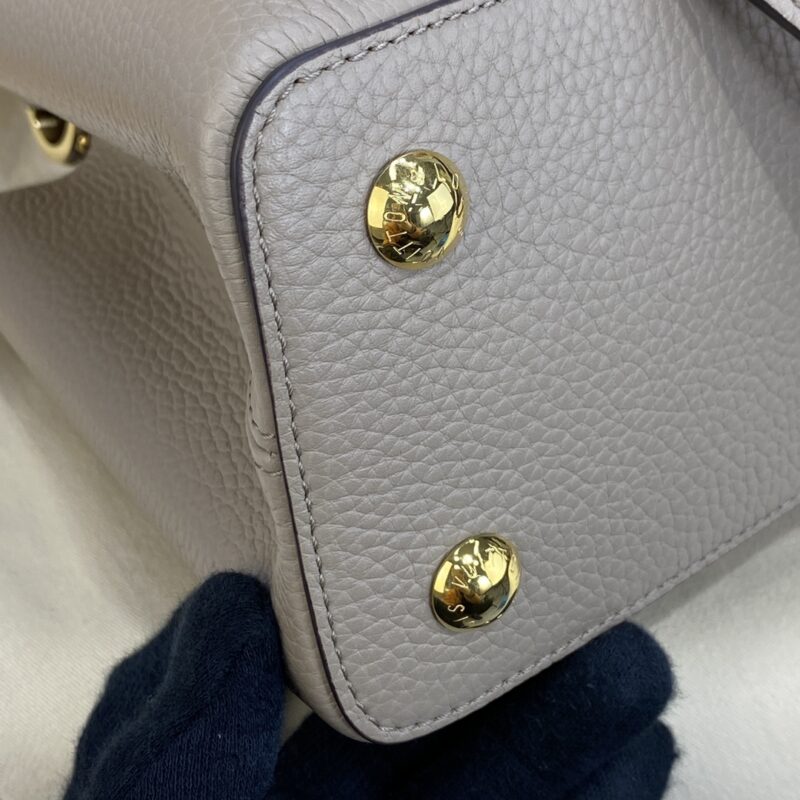 Louis Vuitton Capucines Handlebag - Image 6