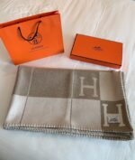 Hermes Blankets-170*135cm - Image 6