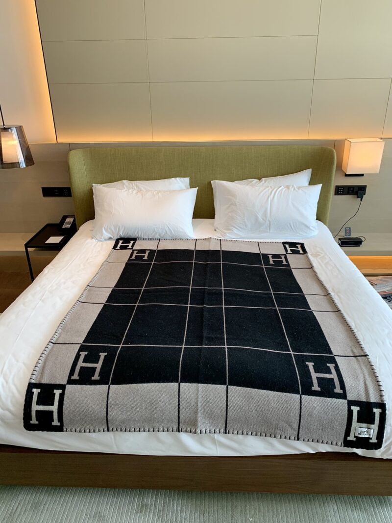 Hermes Blankets-170*135cm - Image 2