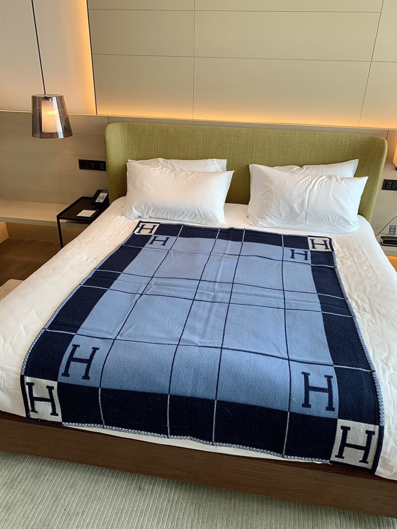 Hermes Blankets-170*135cm - Image 2