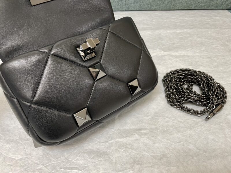 Valentin0 Garavani Roman Stud-Mini Size-19x13x6CM - Image 3