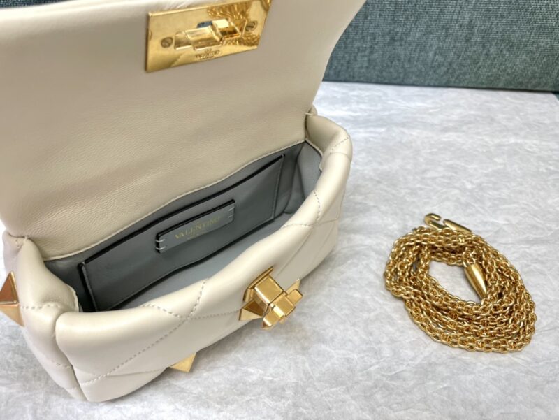 Valentin0 Garavani Roman Stud-Mini Size-19x13x6CM - Image 5