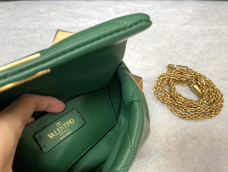 Valentin0 Garavani Roman Stud-Mini Size-19x13x6CM - Image 8