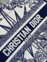 Diro Small Book Tote-26*8*22CM - Image 3