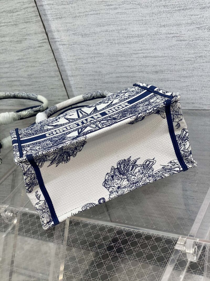 Diro Small Book Tote-26*8*22CM - Image 7