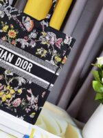 Diro Book Tote Bags-42*32*5CM - Image 4