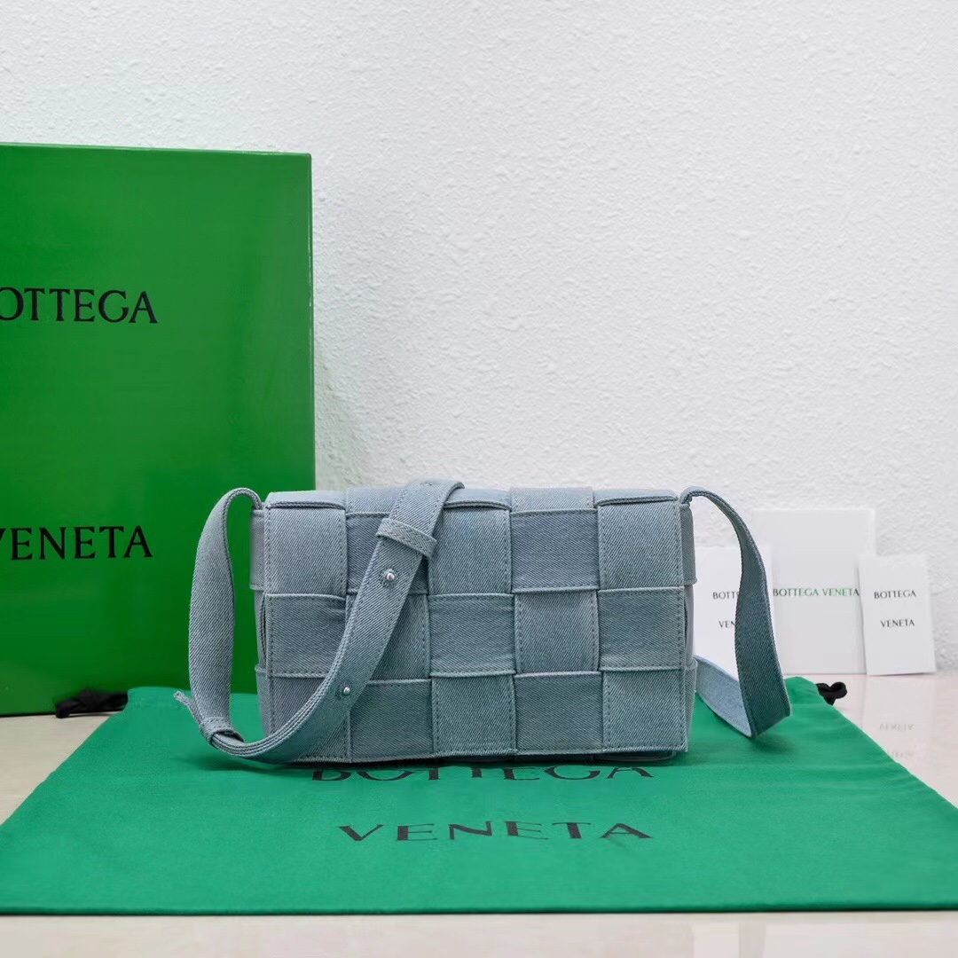 wsxc1670595423949_0.jpg Bottega Veneta Cassette Bag-23x15x6CM - Image 1