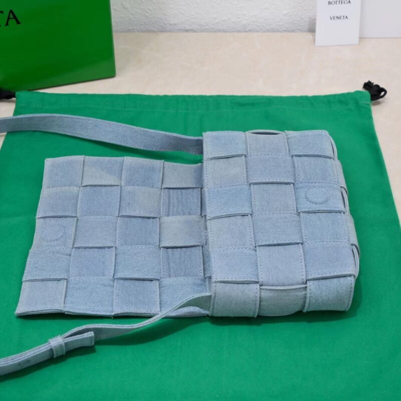 Bottega Veneta Cassette Bag-23x15x6CM - Image 8