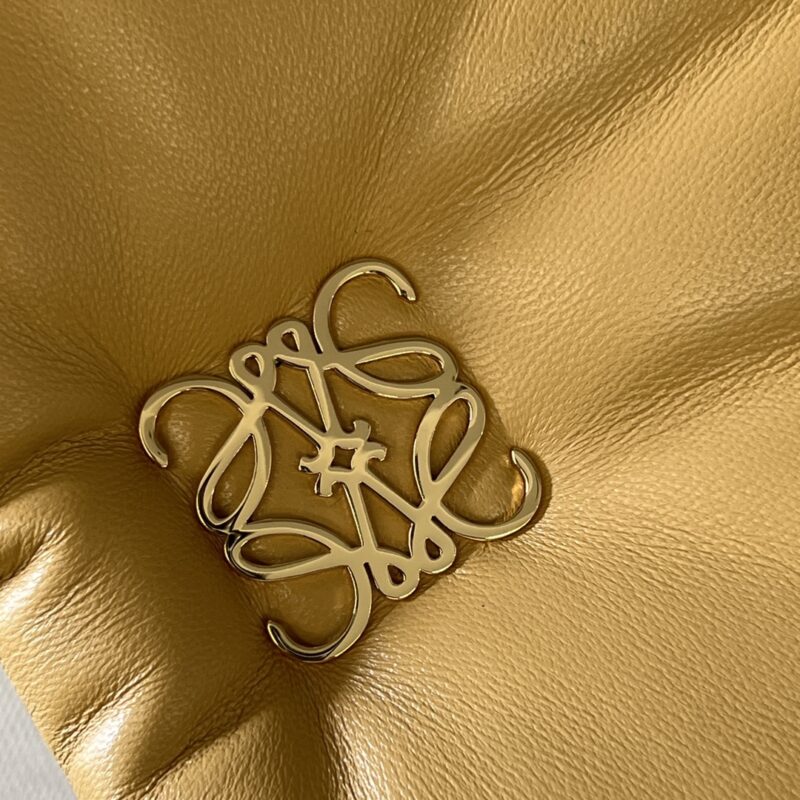 Lowee Puffer Goya Bag-23*13*6CM - Image 5