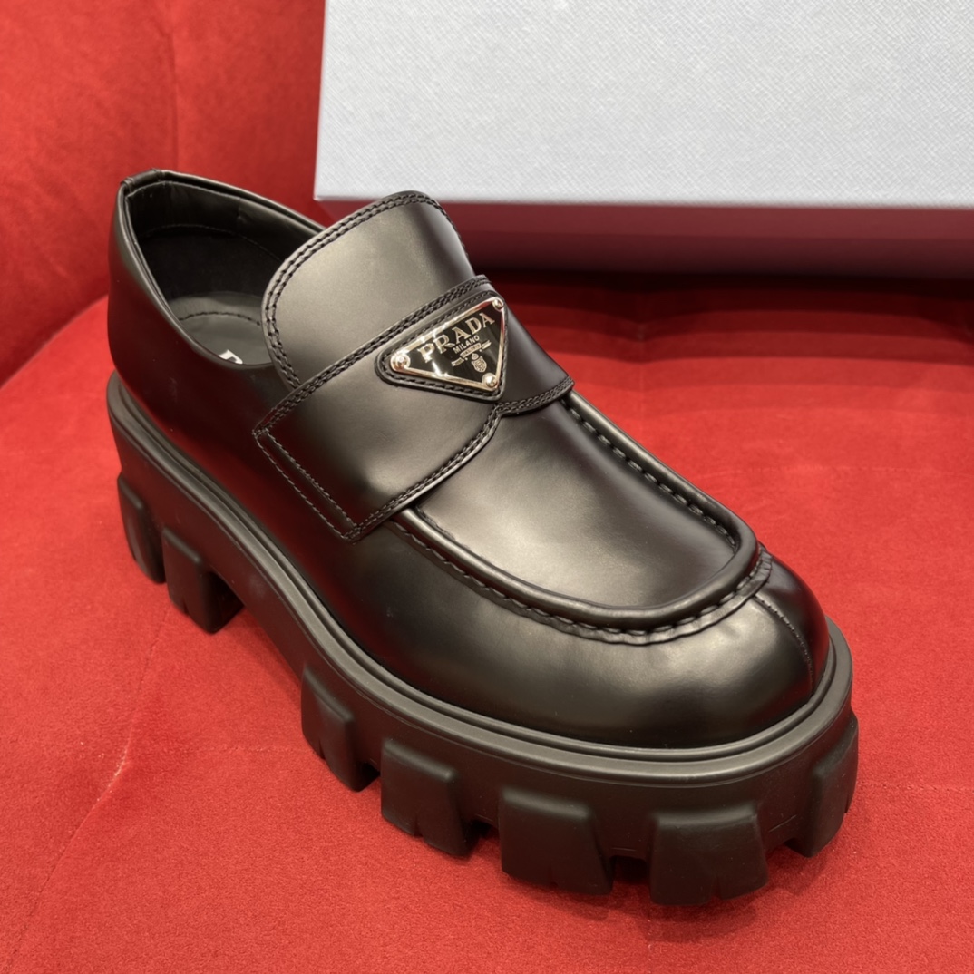 wsxc1671133399548_3.jpg Prada Loafers 2022SS - Image 1