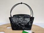 Bottega Veneta Arco Bag-23x21X9CM