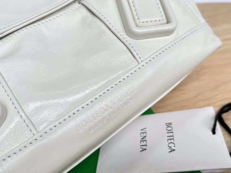 Bottega Veneta Arco Bag-23x21X9CM - Image 4