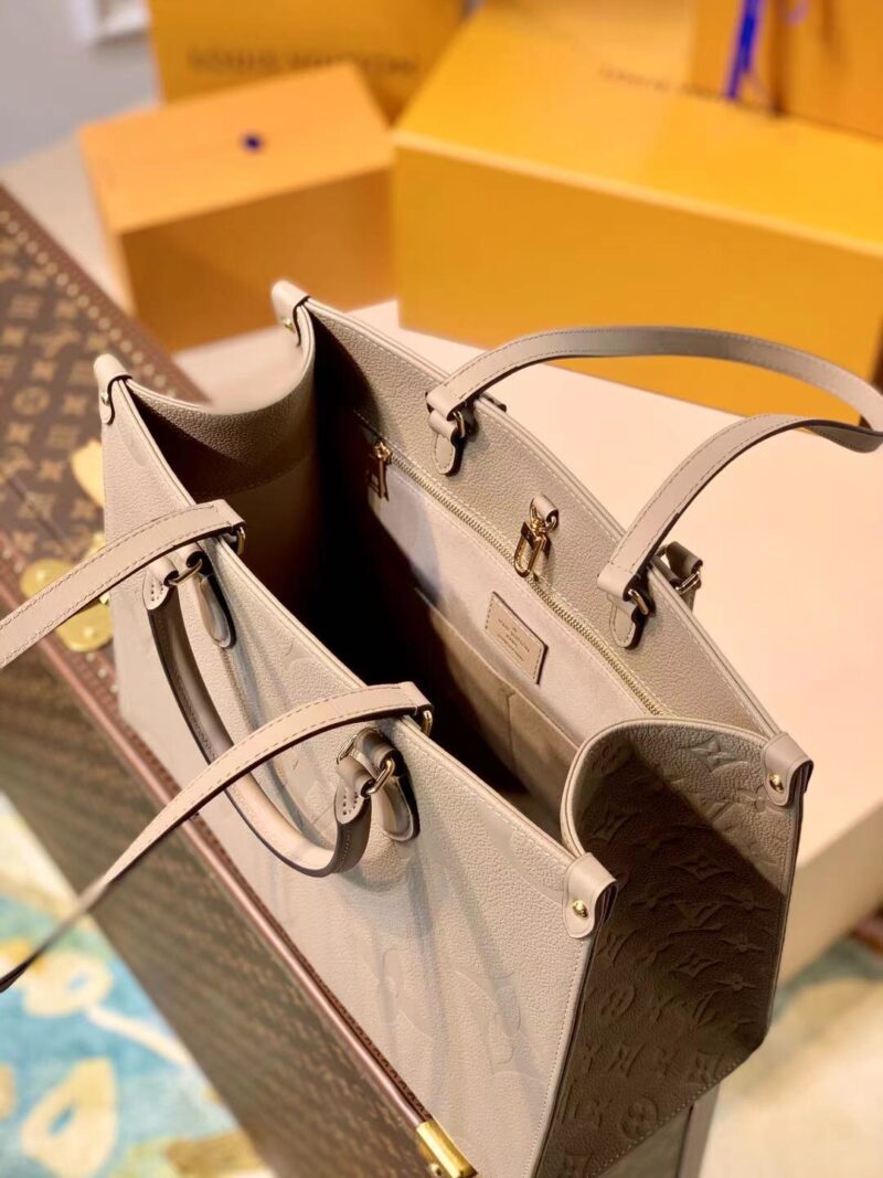 Louis Vuitton Small Onthego Handbag-35*28*15CM - Image 8