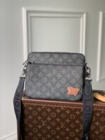 Louis Vuitton Messenger Bag-M46340-25*18*7CM